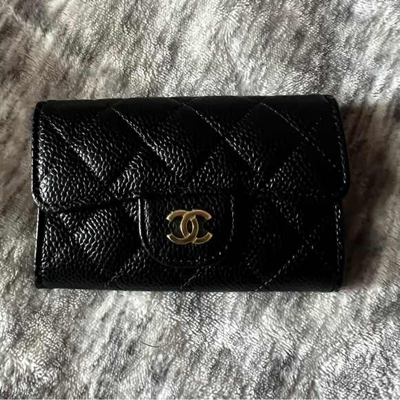 CHANEL CAVIAR LEATHER CC LOGO CREDIT CARD HOLDER WALLET - Picture 3 of 13